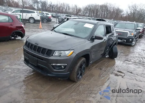 2019 Jeep Compass Altitude 4X4 z USA, uszkodzony, nr VIN 3C4NJDBB6KT653009
